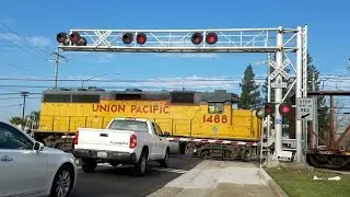 Mercantile Drive Railroad Crossing, UP 1488 LRR93 Lodi Local Local, Rancho Cordova CA