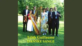 Nu Falmer Skoven Trindt Om Land