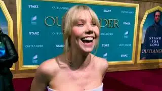 Lauren Lyle | Outlander Premiere Season 5 | Marsali Fraser | Who is the best actor on the show?