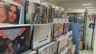 Магазин винила и CD 