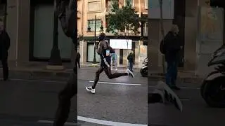🏆 GANADOR Marat&oacute;n Valencia 2023 Lemma Sisay 🇪🇹 con un tiempo de 2h 1min 48seg #valenciamarathon