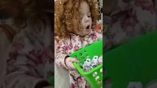 Meme comprando  maquiagem!