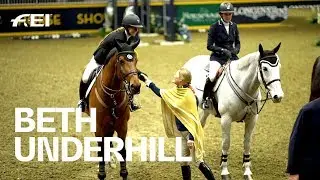 Beth Underhill gives young Equestrians a helping hand | Longines FEI Jumping World Cup&trade; NAL 2018/19