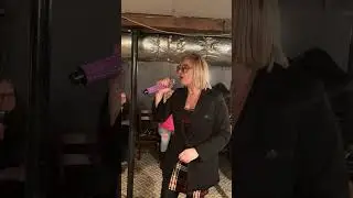 Girls just wanna have fun (at  Love Shack)