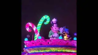 2025 Christmas in Disneyland in paris!