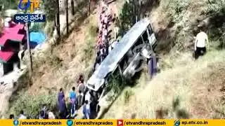 3 school children, driver killed after bus falls into gorge