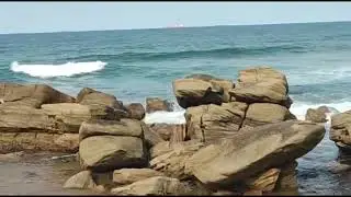 ASMR #windblowing #wavesplashing  rough sea strong wind