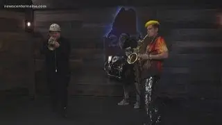 Too Many Zooz