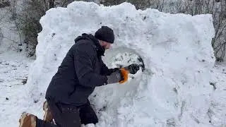 Building a Shelter from Crystal Snow: Winter Survival Skills