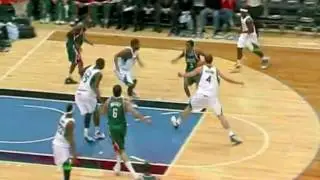 [BB] Andrew Bogut Dunks On Al Jefferson vs Timberwolves (11.6.09)