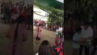 Baile con el ba&uacute;l , tradiciones Zapotecas en boda . Oaxaca.