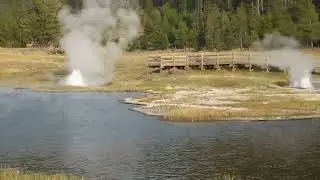 Yellowstone geysers: Firehole Lake features #travel #hotspots