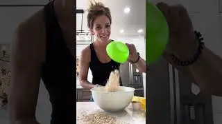 The BEST Apple Crisp Recipe 🍏🍁 | Easy & Delicious Fall Dessert