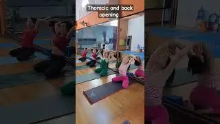 please subscribe 🙏#backopeningexercises #backbend #thoracic #opening #youtuber #trendingsong #yoga