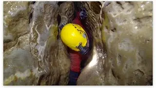 The Vice Ogof y Daren Cilau (Warning: Do NOT watch if claustrophobic)