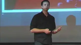 UX Week 2010 | Andrew Crow | In-house Design Teams: a Zappos Case Study