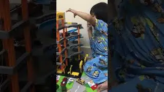 TOY CAR | SLIDE | GARAGE PLAYSET