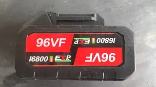Desmontando bateria padrão makita marca ETP 96vf de 10 células.