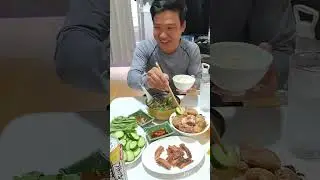 Thịt Kho Trứng , Khô Lóc Đồng , Canh Huyết Mồbg Tơi Tôm Khô...Mời Mọi Người.