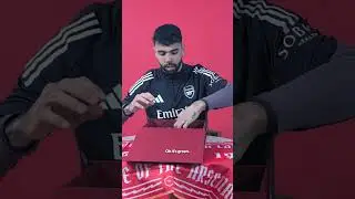 THIRD GOALKEEPER KIT UNBOXING WITH DAVID RAYA 🎁 #arsenal #afc
