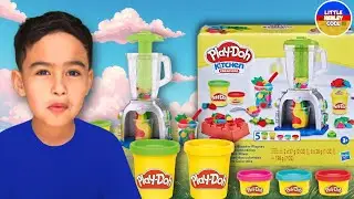 Littlehenleycool plays with Play-Doh Blender Playset