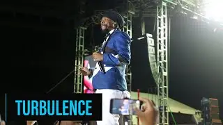 Turbulence исполнила свои лучшие хиты вживую на концерте Sizzla's Rise to the Occasion в Кингстоне