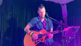 Santana - Black Magic Woman P3 | Esteban live at Palmwoods Hotel | Looping - One man band