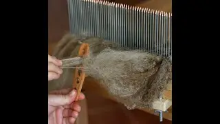 Wool hackle kit. Wool combs and spinning diz.