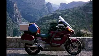 1999 ST1100 Pan European Frankreich im August