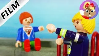 Playmobil Film polski | JULIAN NA DACHU - akcja strażacka podczas zabawy w chowanego | Wróblewscy