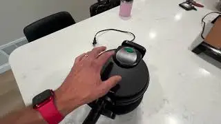 BELLA Classic Rotating Belgian Waffle Maker with Nonstick Plates, Removable Drip Tray Review