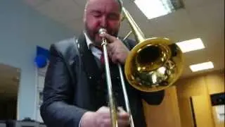 M4H01832.avi