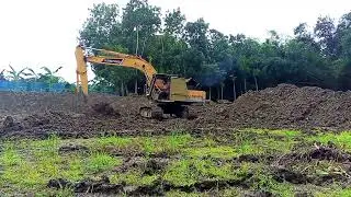 Veku Cutting Soil in the Land | Traditional Farming Work | 4 Minute Movie
