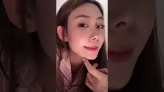 美女直播闪现，大家看准时机哦，有亮点！