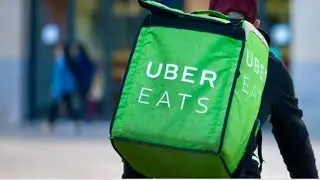 New York passes bills to improve delivery worker conditions