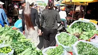 Natural Fresh Vegetables Grow By Farmers In The Field To Sale On Street And Has Crowd