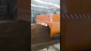 Organic fertilizer compost turning machine