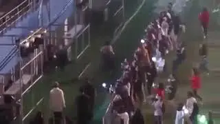 170924]Literally everyone ran when they saw BTS V(MC) Passby at SBS INKIGAYO SUPER Concert