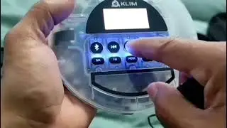 KLIM Nomad Transparent, Lecteur CD nomade &agrave; batterie tr&egrave;s utile pour &eacute;couter ses vieux CD