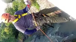 Basic rope training standard rappeling