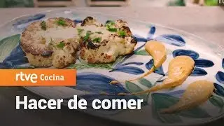 Cómo hacer Coliflor asada con salsa de yogurt - Hacer de comer | RTVE Cocina