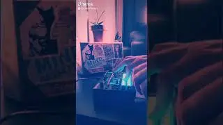 Simplicity! Roland MC-101 lo-fi beat