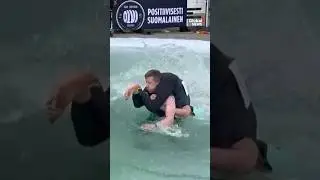 Love carries weight at the world wife-carrying race in Finland 🏃&zwj;♂️❤️