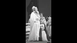 Bellini:  Norma  -  Ah! del Tebro al giogo indegno  -  Giacomo Vaghi, basso; Vittorio Gui, direttore