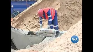 Oportunidades de emprego são escassas em Moçambique, jovens abraçam construção civil