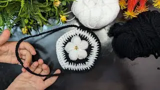 mini crochet 🧶 sling bag || cute woolen bag #trending