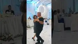 Eli Malaj - Ndoshta je penduar (live)