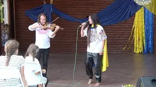 Ruslana and Vasyl Popdiuk perform at St Andrew's. 2022