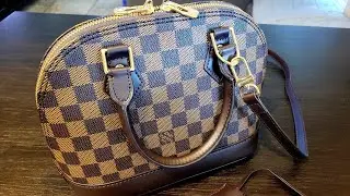 DHgate checkered handbag up-close