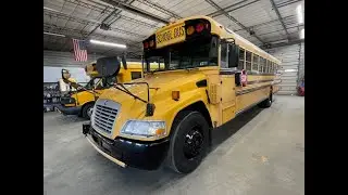 Видеообзор школьного автобуса Blue Bird 2012 года выпуска, артикул 51415, на сайте BusesForSale.c...